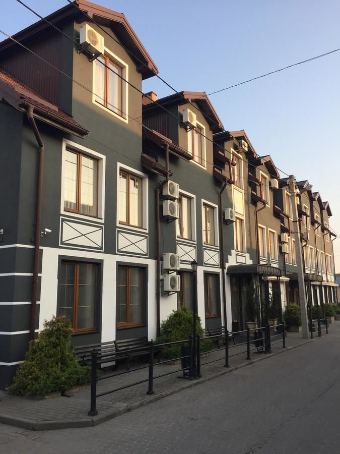 Отель Hotel Sobieski Жолква-4