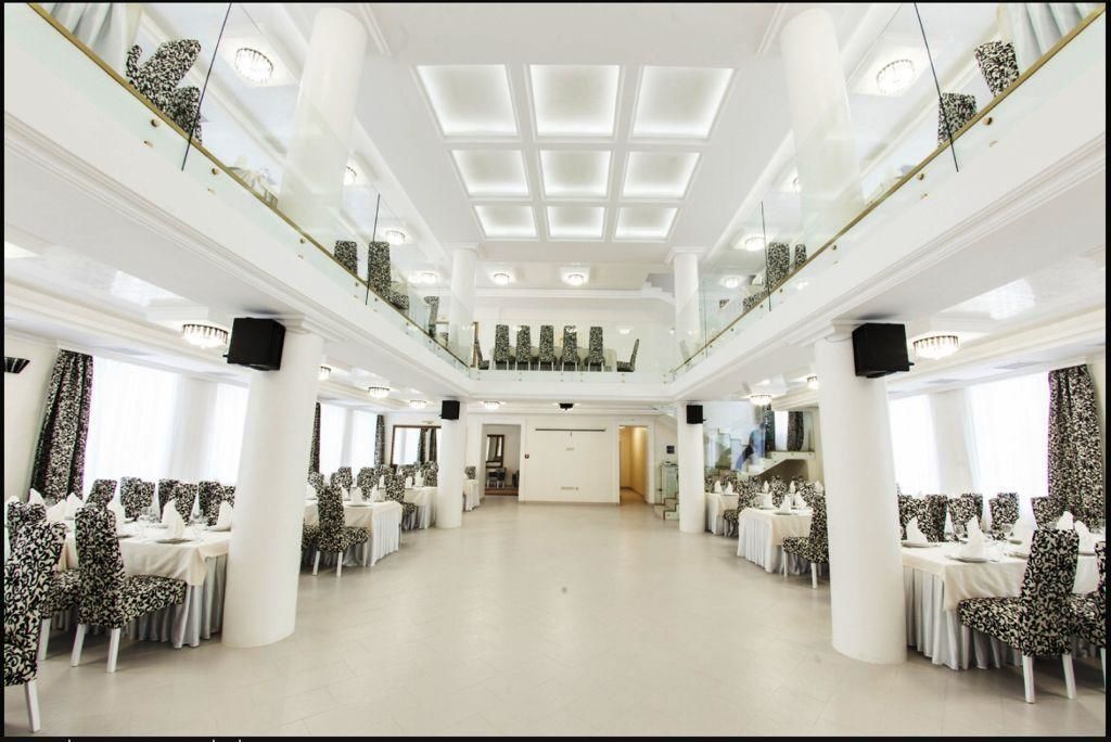 Отель Hotel Sobieski Жолква-41