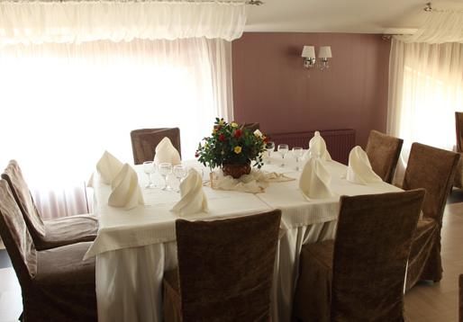 Отель Hotel Sobieski Жолква-46